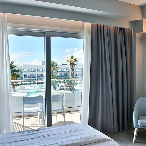 Poolblick Zimmer | Maritim Resort Calabria